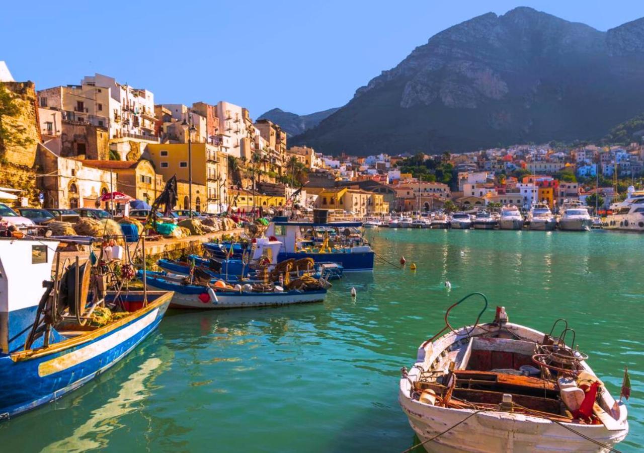 Castellammare Con Aria Condizionata In * Castellammare del Golfo